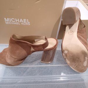 OPEN TOE SHOE